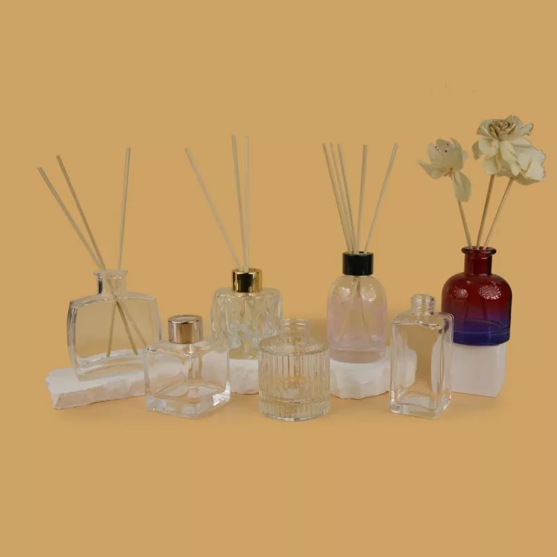 Reed Differs: Орчин үеийн орон зайг үүсгэх яруу найргийн сонголт